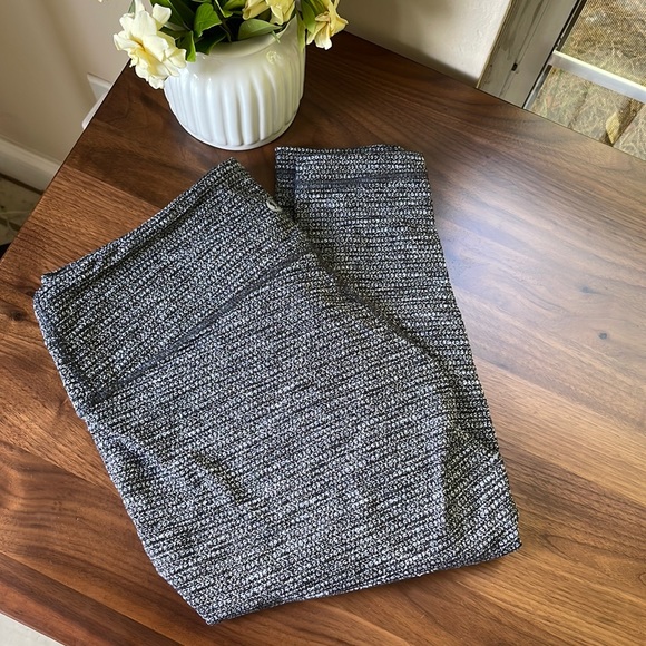 Lululemon Wunder Under 28” legging pant - Picture 1 of 3